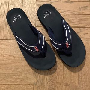 Vineyards Vines Men’s Blue Flipflops size 9